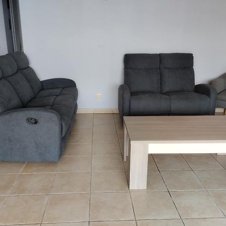 Appartement Meuble De Tourisme Saint Pierre Ngoại thất bức ảnh