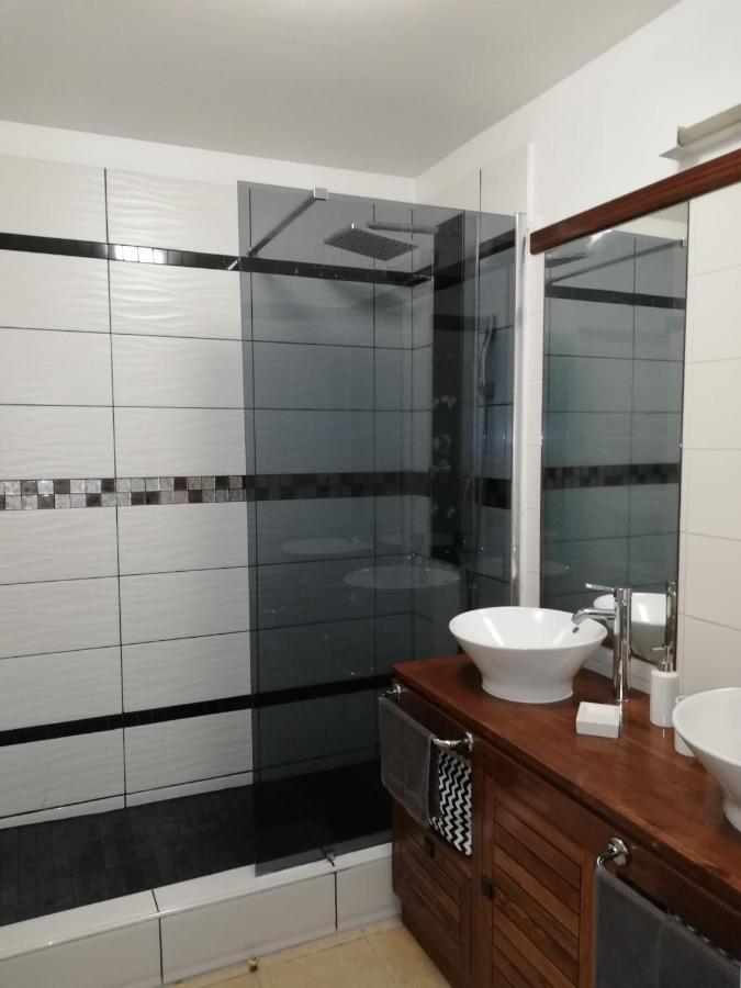 Appartement Meuble De Tourisme Saint Pierre Ngoại thất bức ảnh