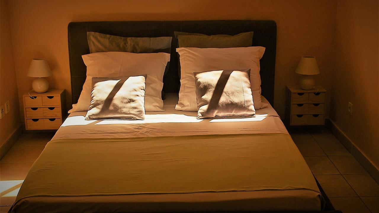 Appartement Meuble De Tourisme Saint Pierre Ngoại thất bức ảnh