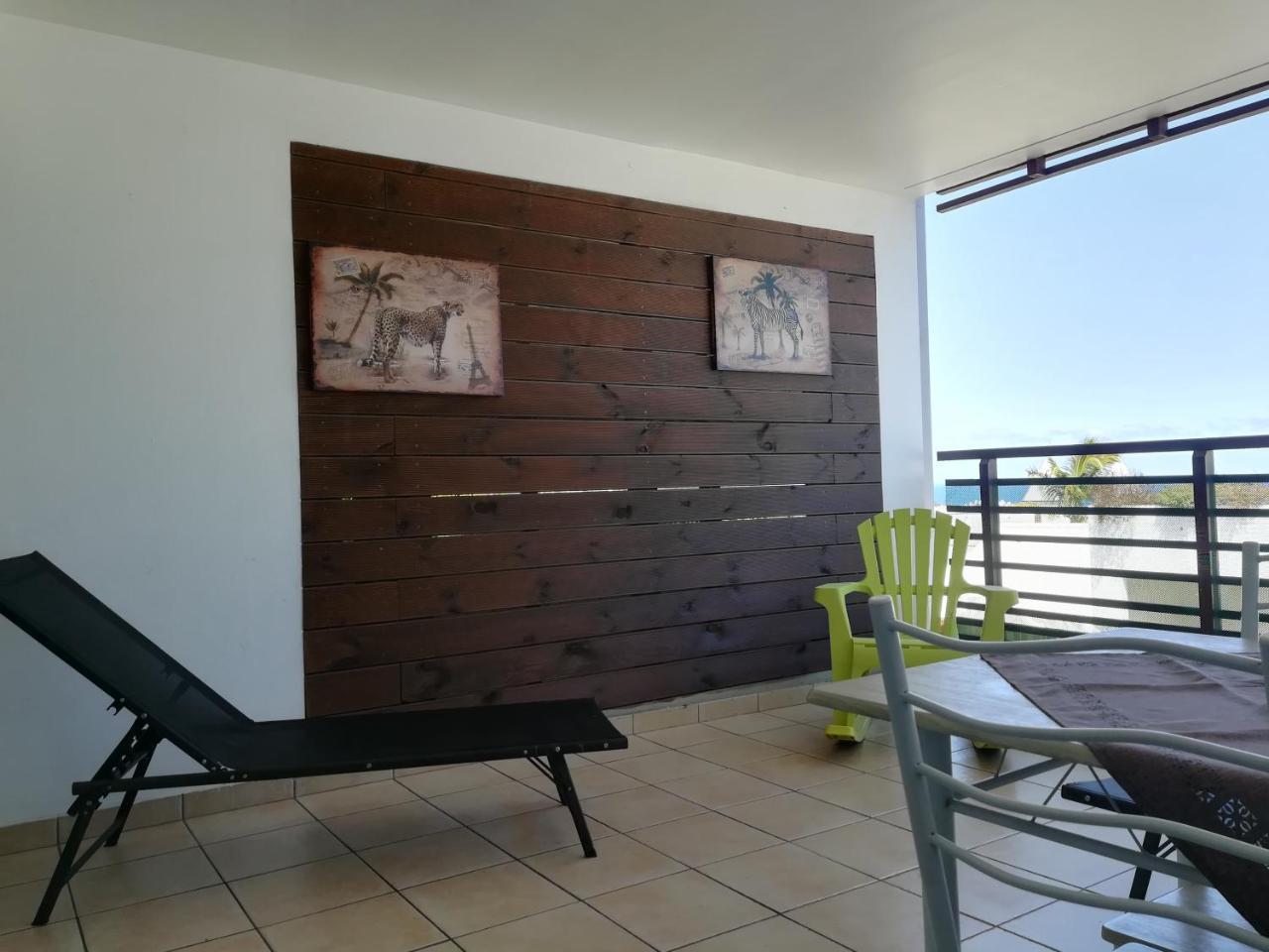 Appartement Meuble De Tourisme Saint Pierre Ngoại thất bức ảnh