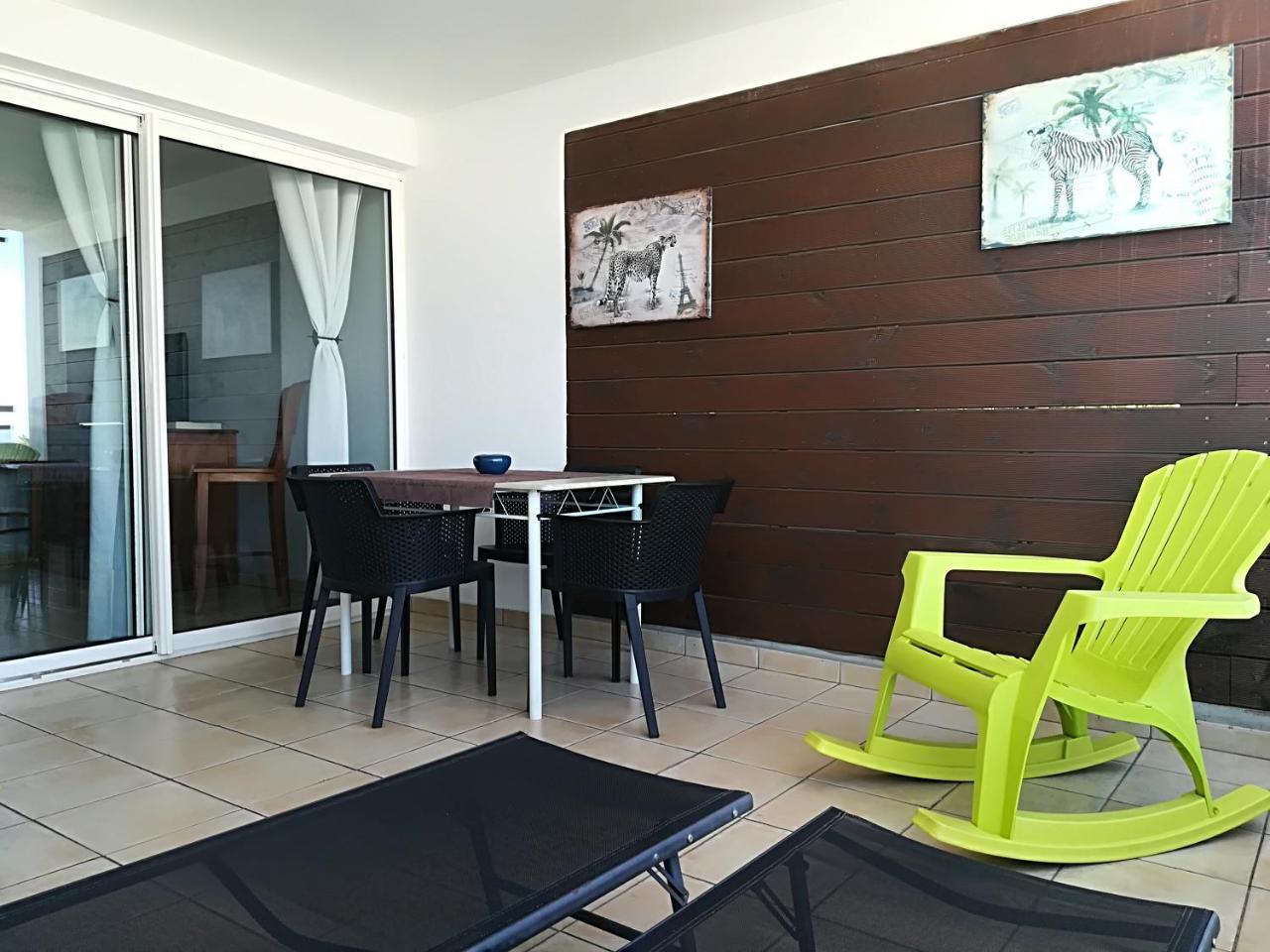 Appartement Meuble De Tourisme Saint Pierre Ngoại thất bức ảnh
